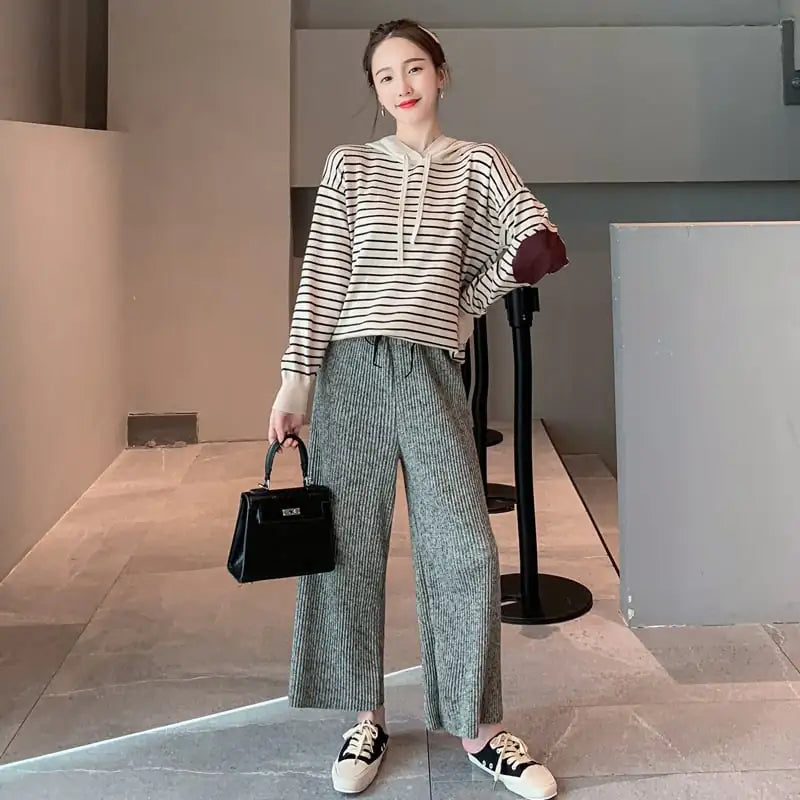 Two-Piece Knitted Nursing Clothing with Wide-Leg Pants