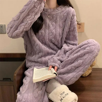 Fashion Coral Fleece Pajama Set for Fall Winter