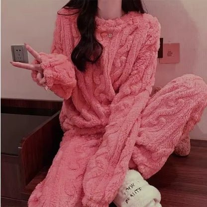 Fashion Coral Fleece Pajama Set for Fall Winter