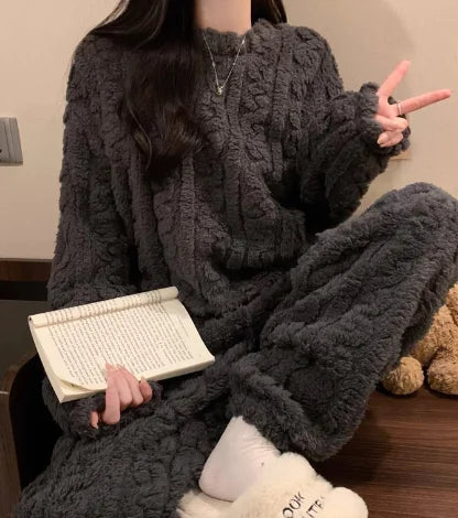 Fashion Coral Fleece Pajama Set for Fall Winter