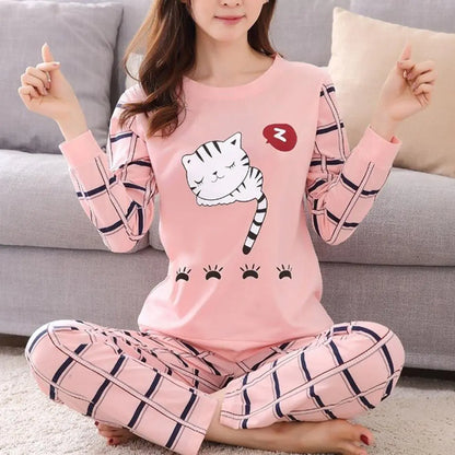 Cute Winter Cat Print Pajama Set for Women (2 Pieces)
