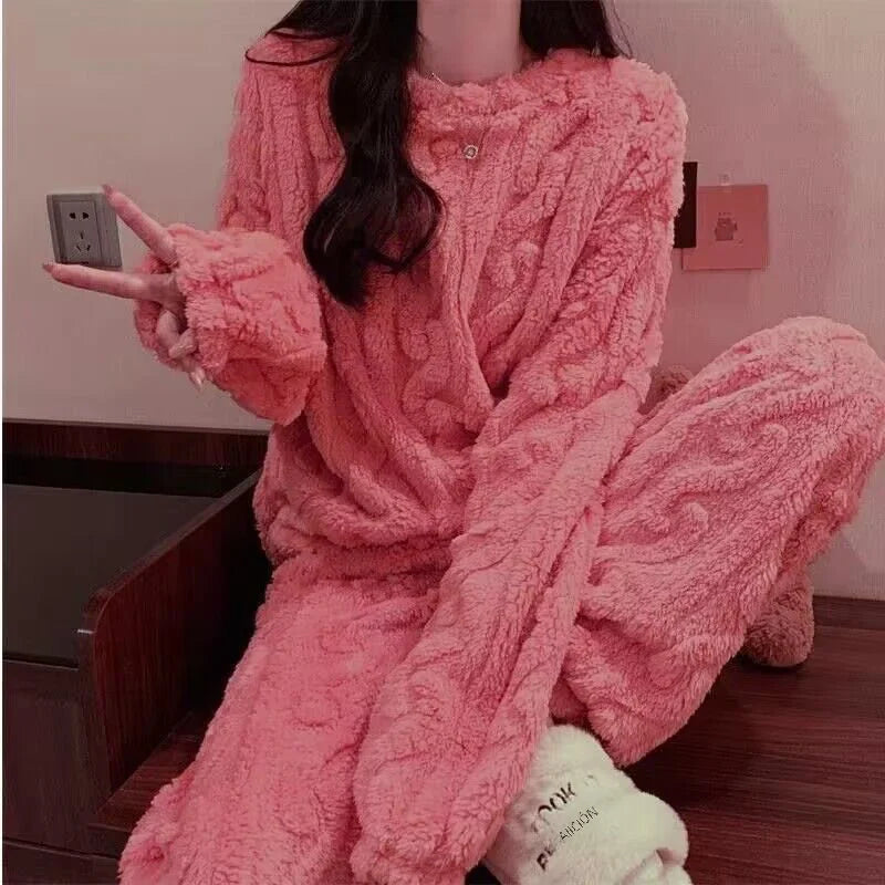 Fashion Coral Fleece Pajama Set for Fall Winter