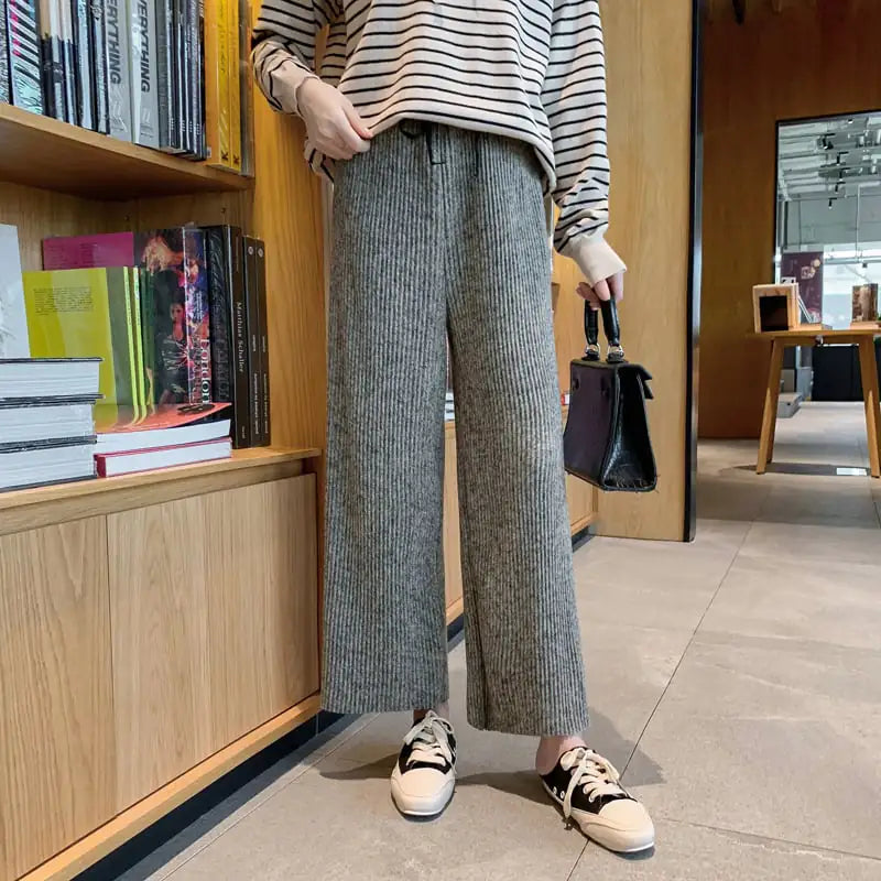 Two-Piece Knitted Nursing Clothing with Wide-Leg Pants